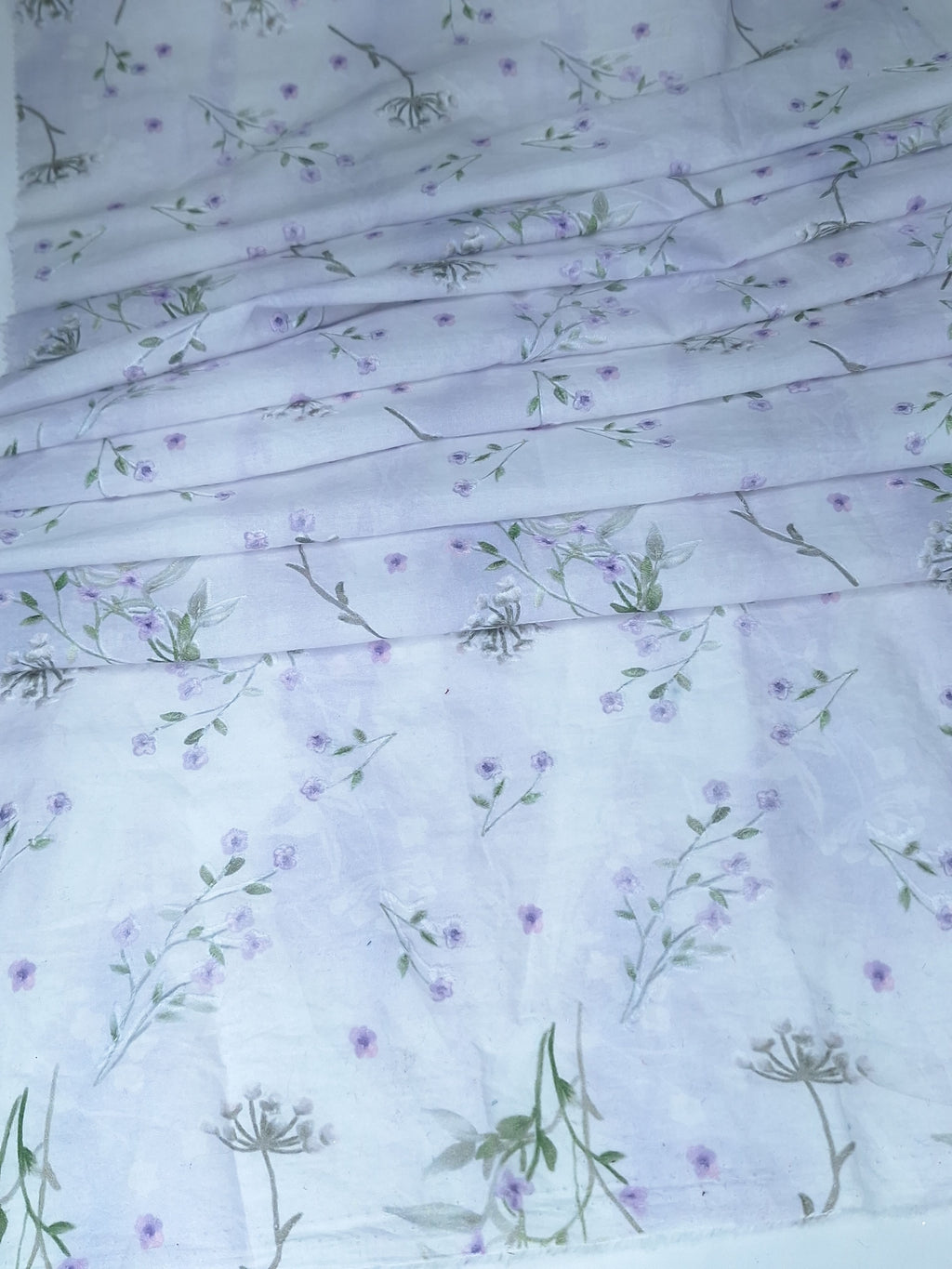 Tul bordado color Lila H183, ideal para vestidos de noche de boda y de XV años
