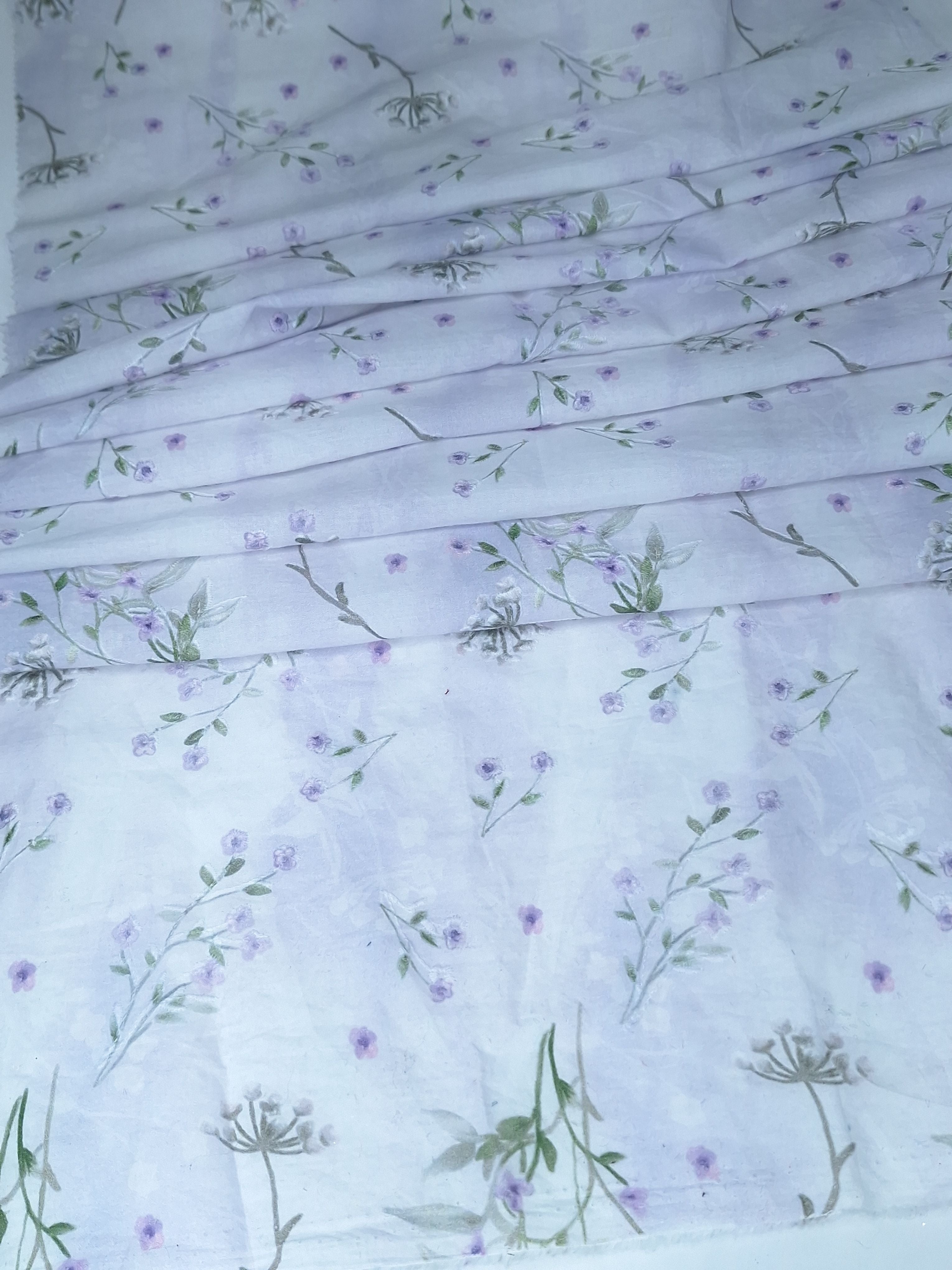 Tul bordado color Lila H183, ideal para vestidos de noche de boda y de XV años