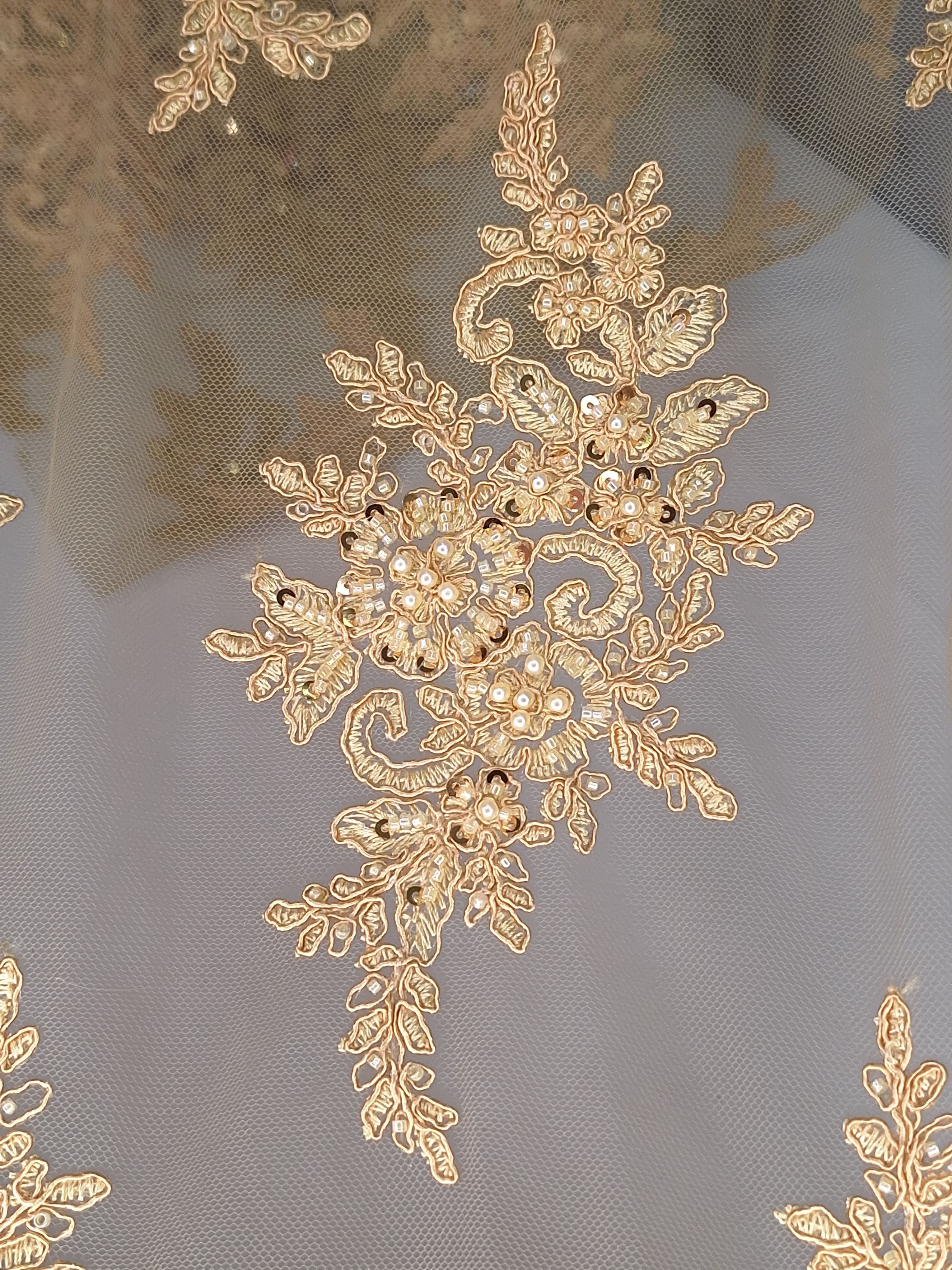 Tul bordado color oro A948, ideal para vestidos de noche de boda y de XV años