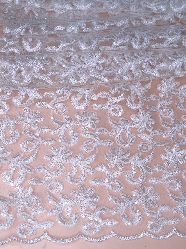Tul bordado color hueso A831, ideal para vestidos de noche de boda y de XV años