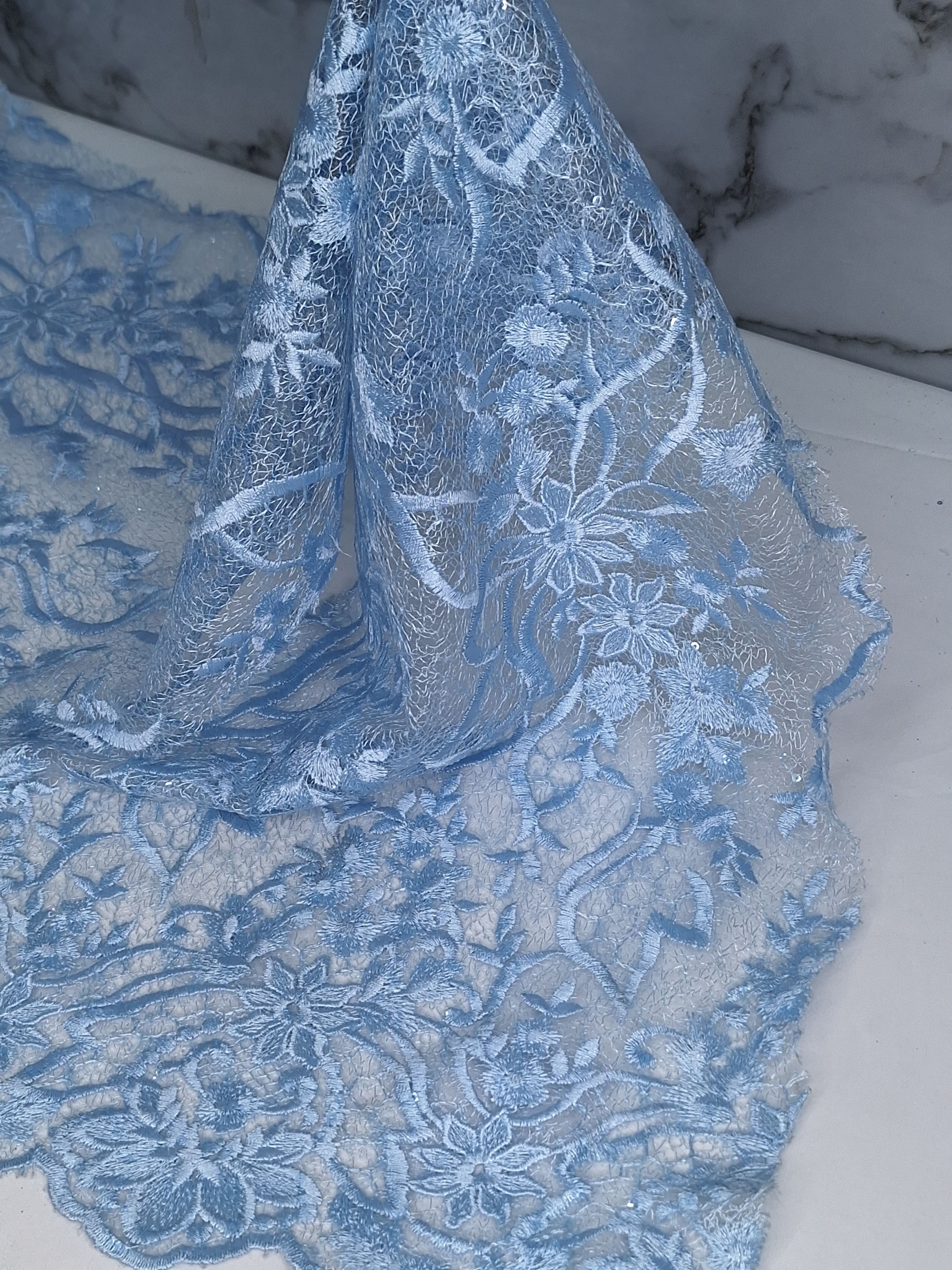 Tul bordado color cielo H038, ideal para vestidos de noche de boda y de XV años