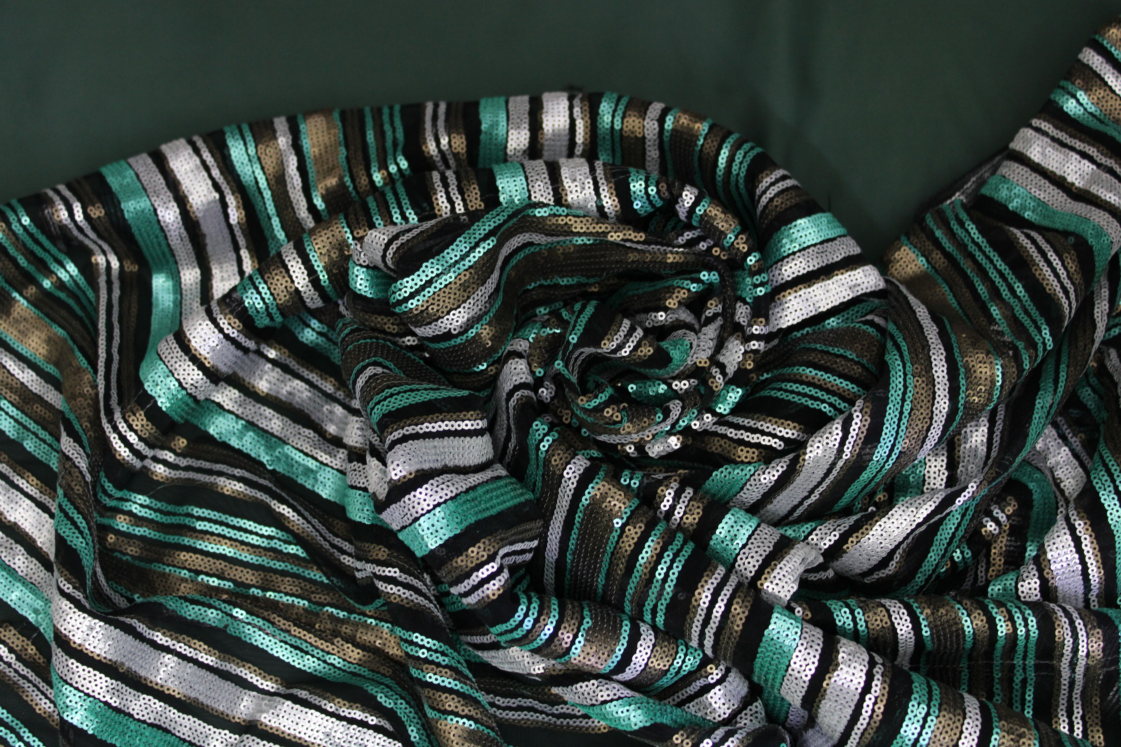 Tul bordado color verde A666, ideal para vestidos de noche de boda y de XV años