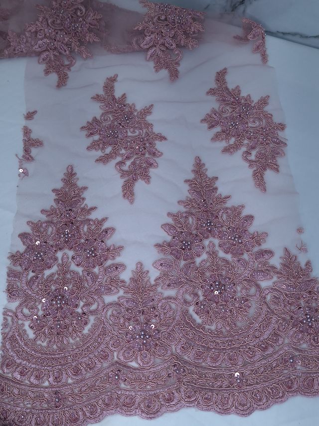 tul bordado color palo de Rosa A948, ideal para vestidos de noche de boda y de xv años