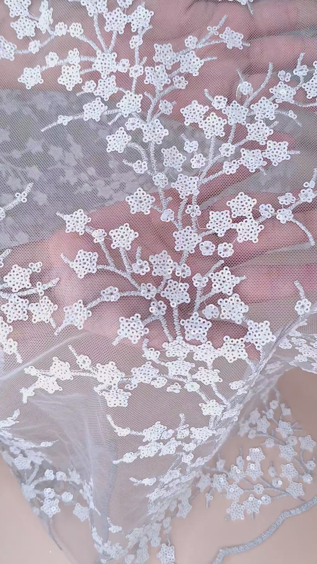 Tul bordado color blanco A986, ideal para vestidos de noche de boda y de XV años
